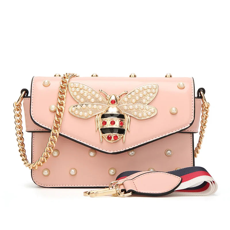 Bee Pearl Crossbody Bag für Damen – Schicke Ketten-Schultertasche | Luxus-inspiriertes Design mit angesagtem Stil