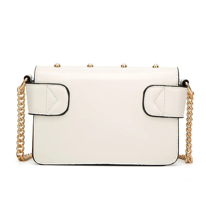 Bee Pearl Crossbody Bag für Damen – Schicke Ketten-Schultertasche | Luxus-inspiriertes Design mit angesagtem Stil