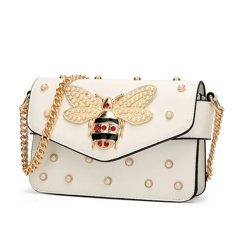 Bee Pearl Crossbody Bag für Damen – Schicke Ketten-Schultertasche | Luxus-inspiriertes Design mit angesagtem Stil