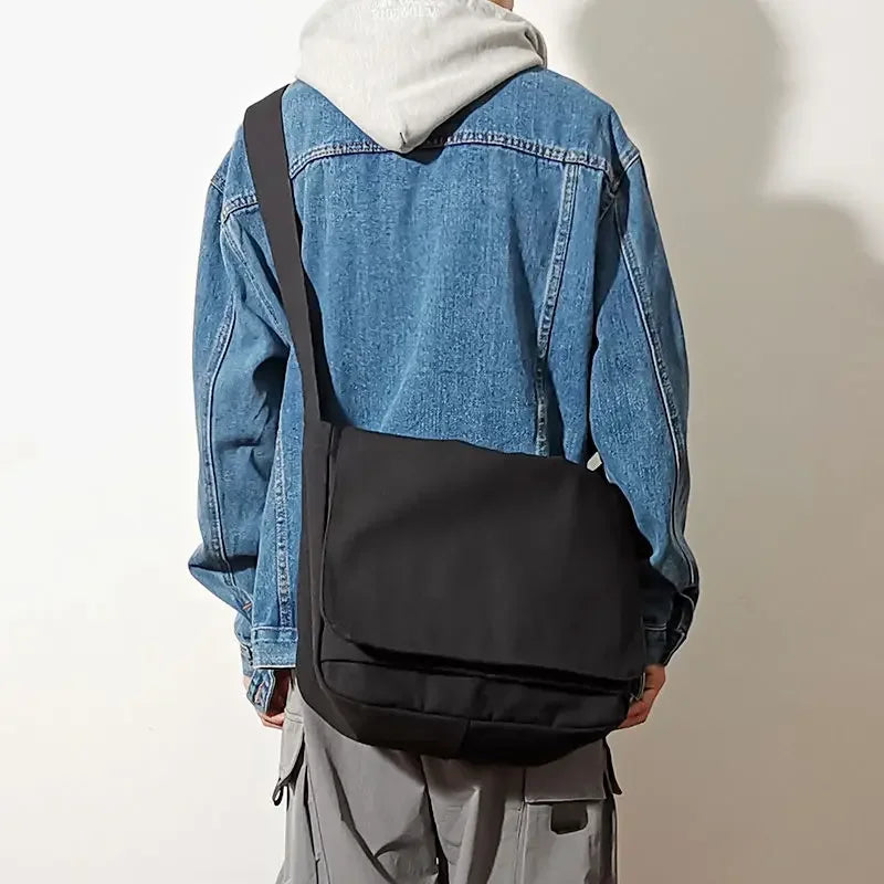 Schwarze Umhängetasche aus Canvas für Herren – Messenger mit mehreren Taschen und großem Fassungsvermögen für Reisen und den täglichen Gebrauch