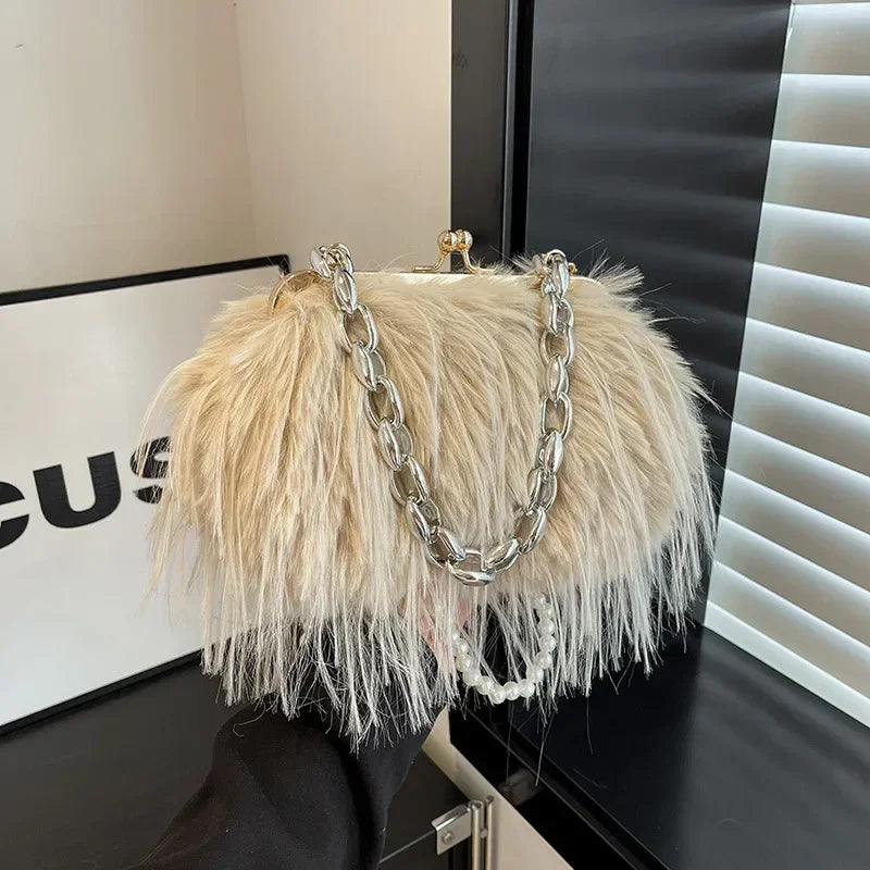 Damenhandtasche aus Plüschfedern – Umhängetasche aus imitierten Truthahnfedern mit Perlenkette, vielseitig für Partys und den Alltag
