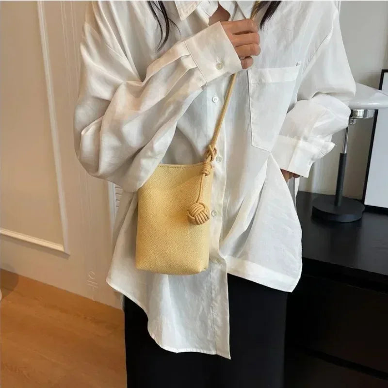 Kleine Umhängetasche aus Leder für Damen – Designer-Handytasche für Reisen, Shopping und den täglichen Gebrauch