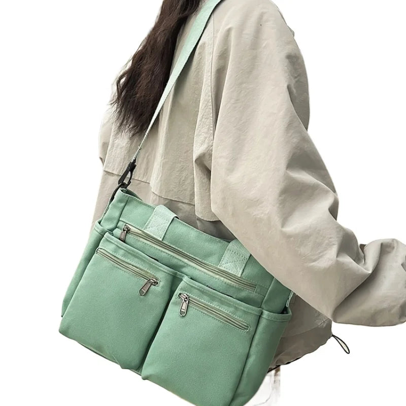 Lehrertasche aus Segeltuch für Damen – Große Schultertasche mit Reißverschluss und Innenfächern, lässiges Farbblock-Design