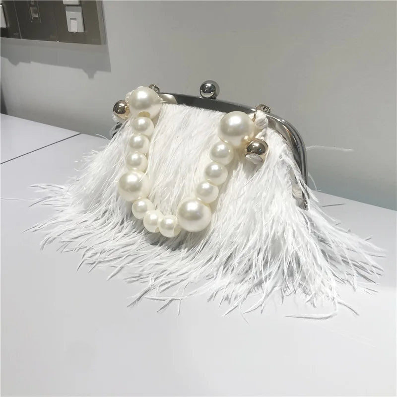 Luxuriöse Abendtasche mit Federn für Damen – Umhängetasche mit Perlenkette und Schlangendesign für Partys und Veranstaltungen