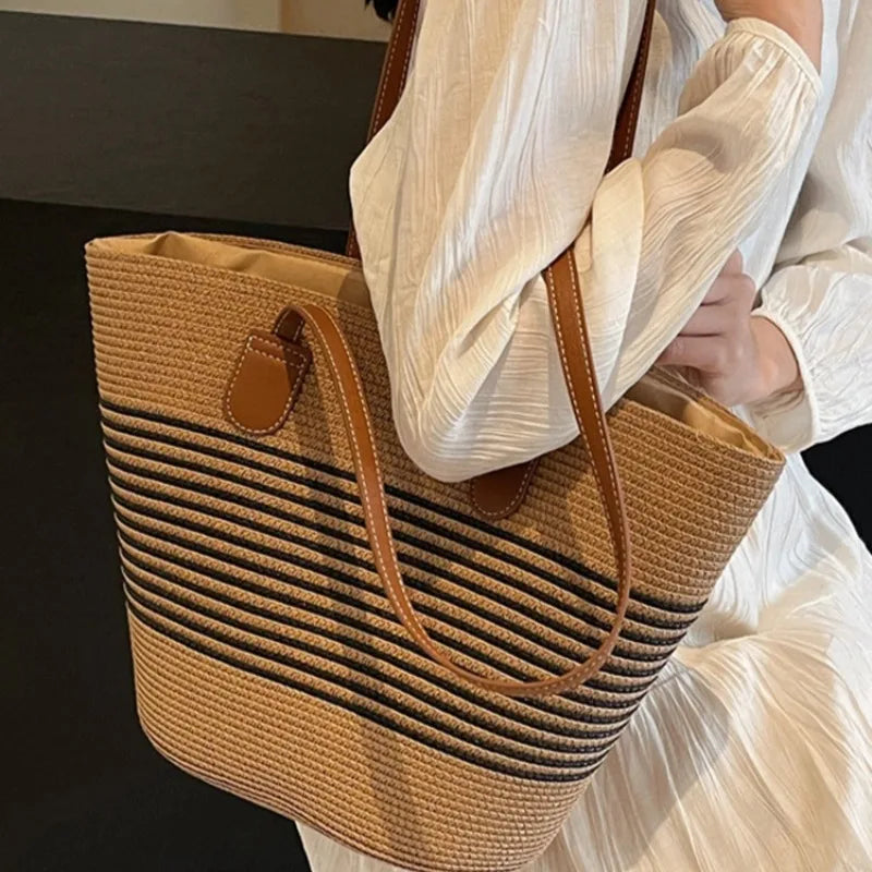 Women's Summer Large Capacity Straw Shoulder Bag Beach Vacation Lightweight