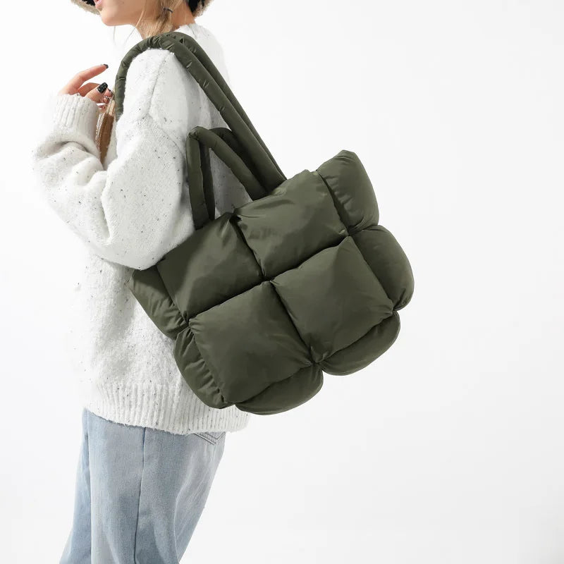 Quilted Puffer Tote Bag – Weich gepolsterte Nylon-Schulterhandtasche für Damen, wintertauglich und stylisch