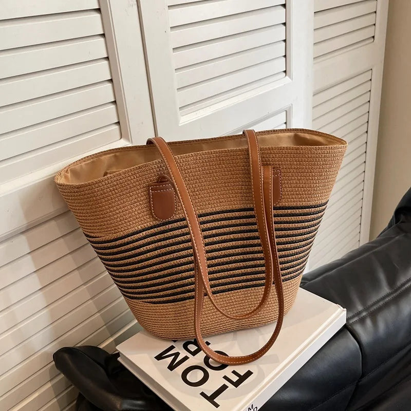 Women's Summer Large Capacity Straw Shoulder Bag Beach Vacation Lightweight