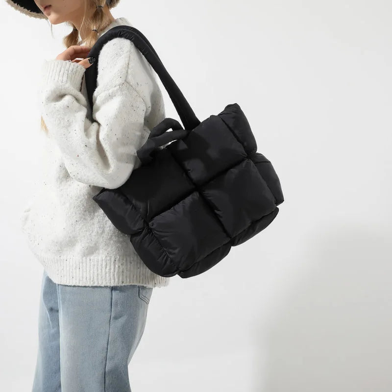 Quilted Puffer Tote Bag – Weich gepolsterte Nylon-Schulterhandtasche für Damen, wintertauglich und stylisch
