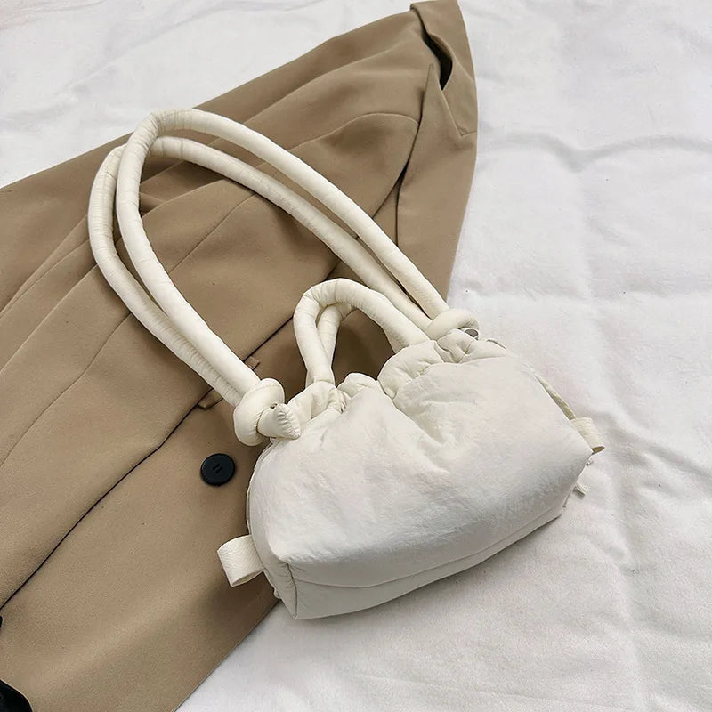 Lässige Puffer-Tragetasche für Damen – Weiche, gepolsterte Schulter- und Umhängetasche aus Nylon im Vintage-Stil mit großem Fassungsvermögen