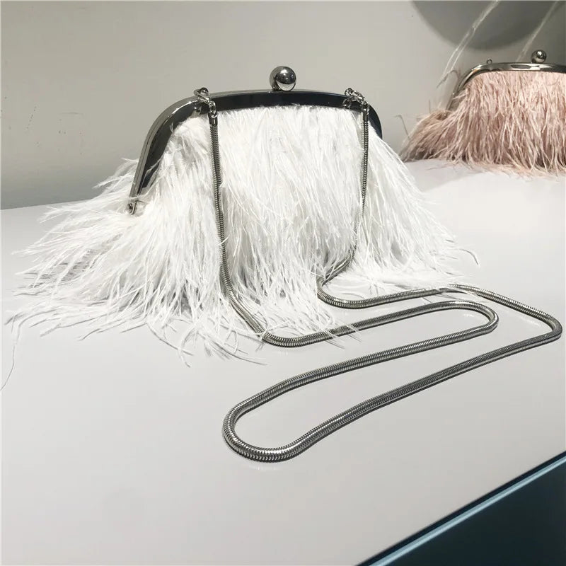 Luxuriöse Abendtasche mit Federn für Damen – Umhängetasche mit Perlenkette und Schlangendesign für Partys und Veranstaltungen