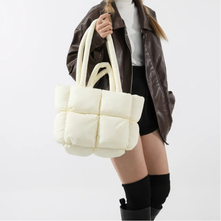 Quilted Puffer Tote Bag – Weich gepolsterte Nylon-Schulterhandtasche für Damen, wintertauglich und stylisch