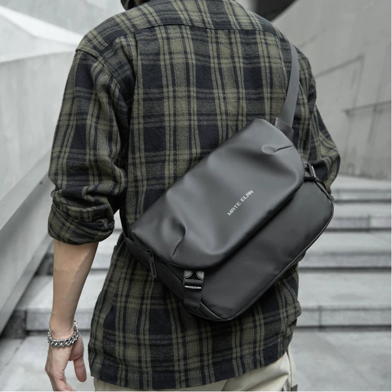 Stilvoller Minimalismus, wasserdichte Umhängetasche für Herren, Laptop, Messenger-Tasche, einfache, lässige Reise-Schultertasche aus Nylon für Männer, Schultasche