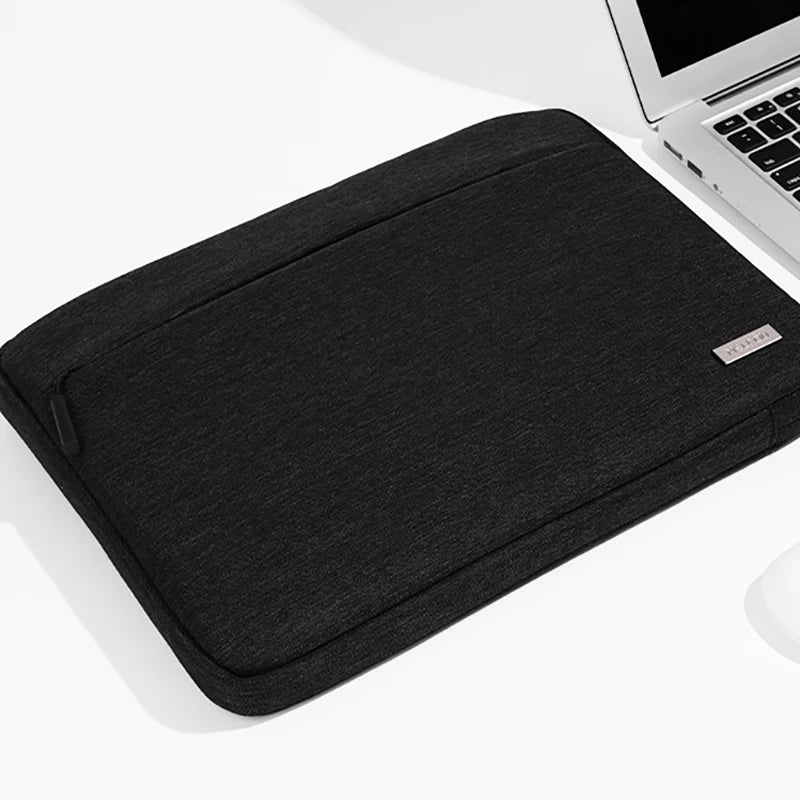 Stoßfeste Laptophülle mit mehreren Taschen und Griff – Passend für MacBook Air 13,6'', MacBook Pro 14'' und 16,2'' M3