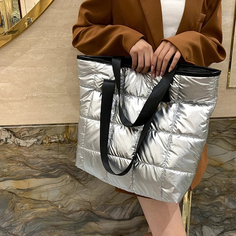 Gesteppte Tragetasche aus Baumwolle – Gepolsterte Handtasche mit großem Fassungsvermögen für Damen, perfekt für Reisen und den täglichen Gebrauch