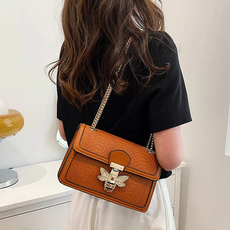 Luxuriöse Bee Lock Handtasche für Damen – Tragetasche und Umhängetasche aus Leder mit Krokodilprägung | Schicker, lässiger Stil mit Designer-Flair