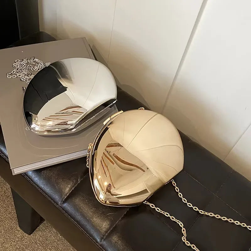 Abendclutch aus Acryl in Muschelform – Gold/Silberfarbene Umhängetasche für Damen