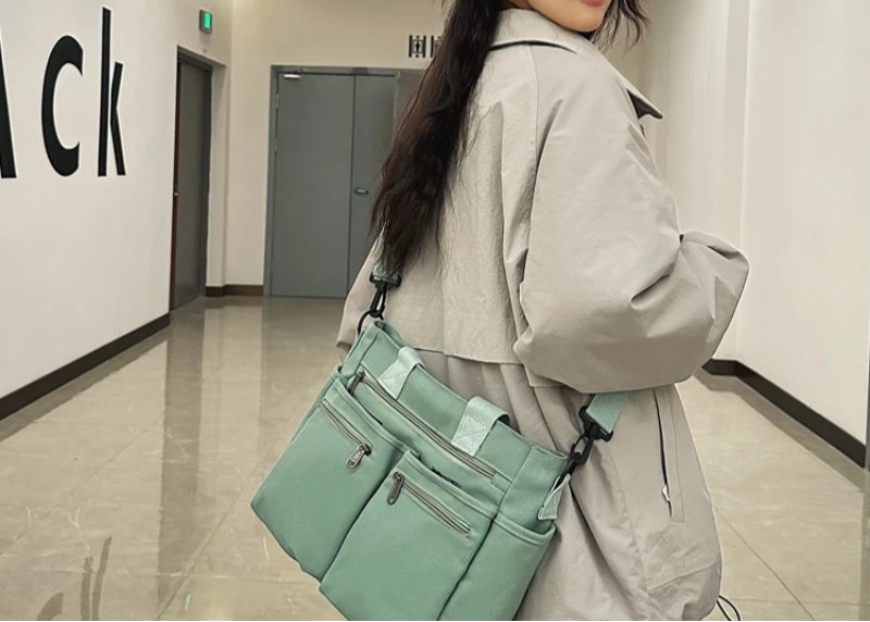 Lehrertasche aus Segeltuch für Damen – Große Schultertasche mit Reißverschluss und Innenfächern, lässiges Farbblock-Design