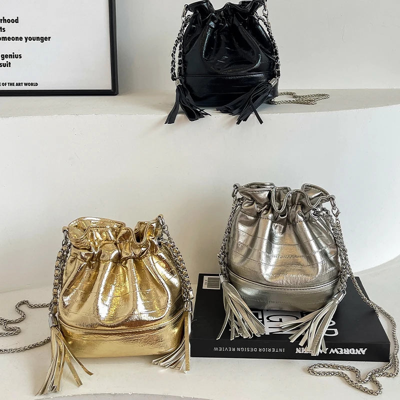 Gold- und Silberfarbene Umhängetasche für Damen – Designer-inspirierte Modehandtasche und Geldbörse