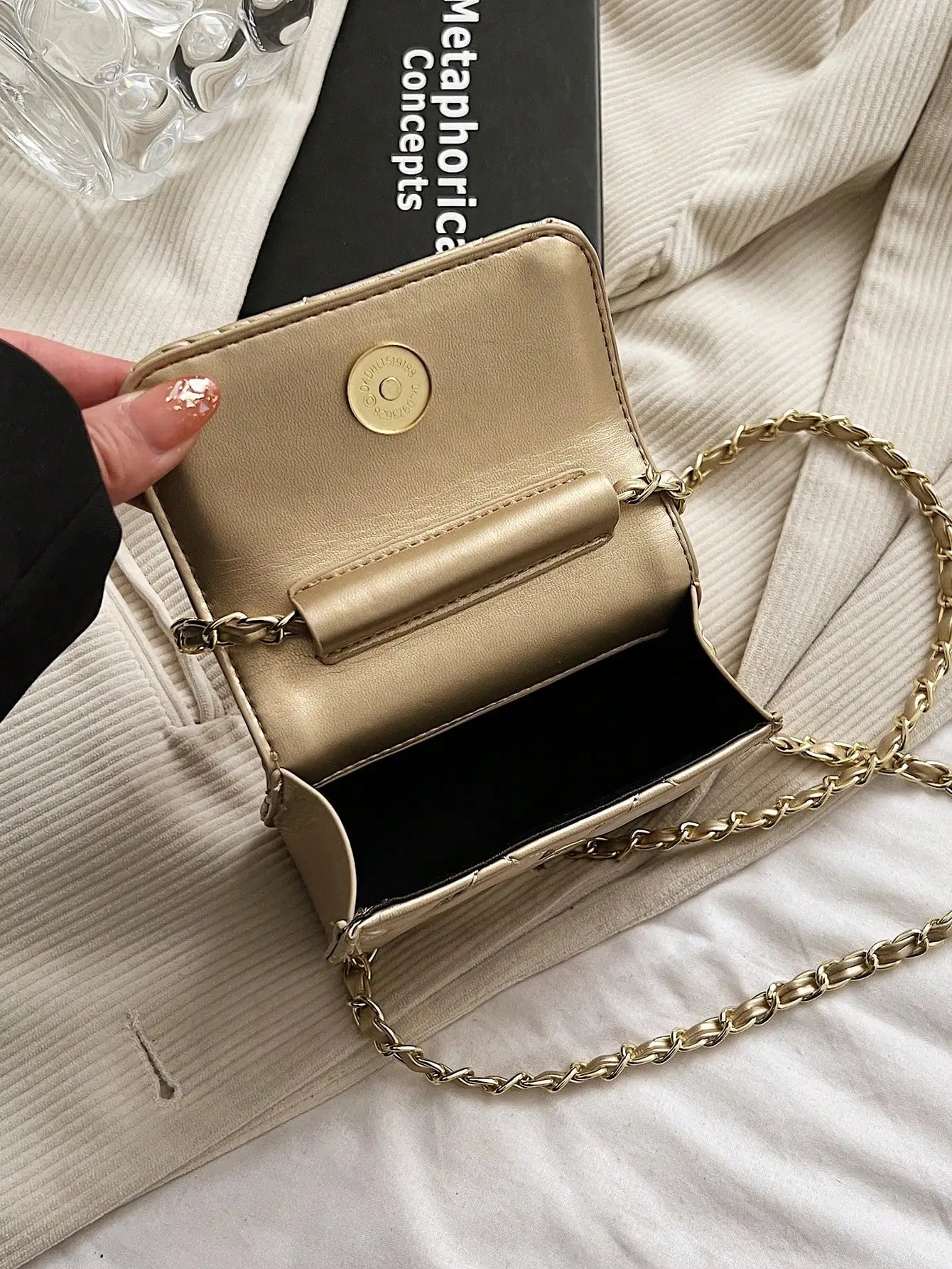 Schulter-Crossbody-Minitasche für Damen mit goldenem Kugelkettenriemen, vielseitige Textur, PU-Leder