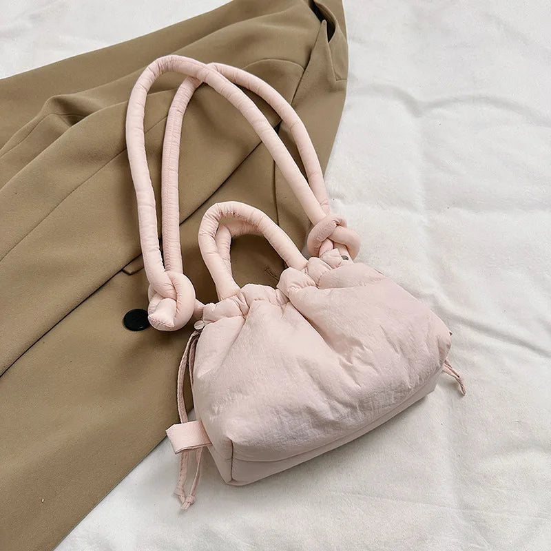 Lässige Puffer-Tragetasche für Damen – Weiche, gepolsterte Schulter- und Umhängetasche aus Nylon im Vintage-Stil mit großem Fassungsvermögen