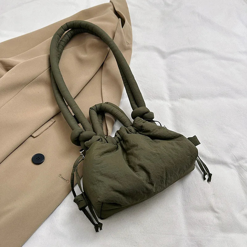 Lässige Puffer-Tragetasche für Damen – Weiche, gepolsterte Schulter- und Umhängetasche aus Nylon im Vintage-Stil mit großem Fassungsvermögen