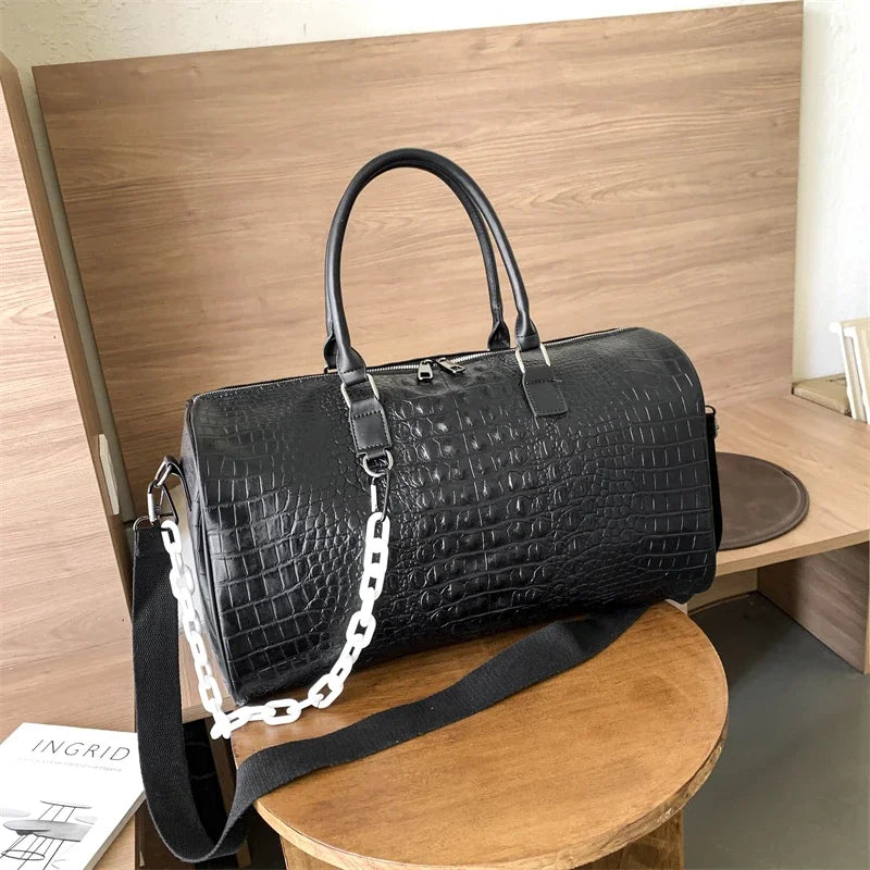 Luxury Leather Overnight Bag Ladies – Large Capacity Travel Tote, Crocodile Shoulder Crossbody Handbag with Thick Chain, Fashion Vacation Bag