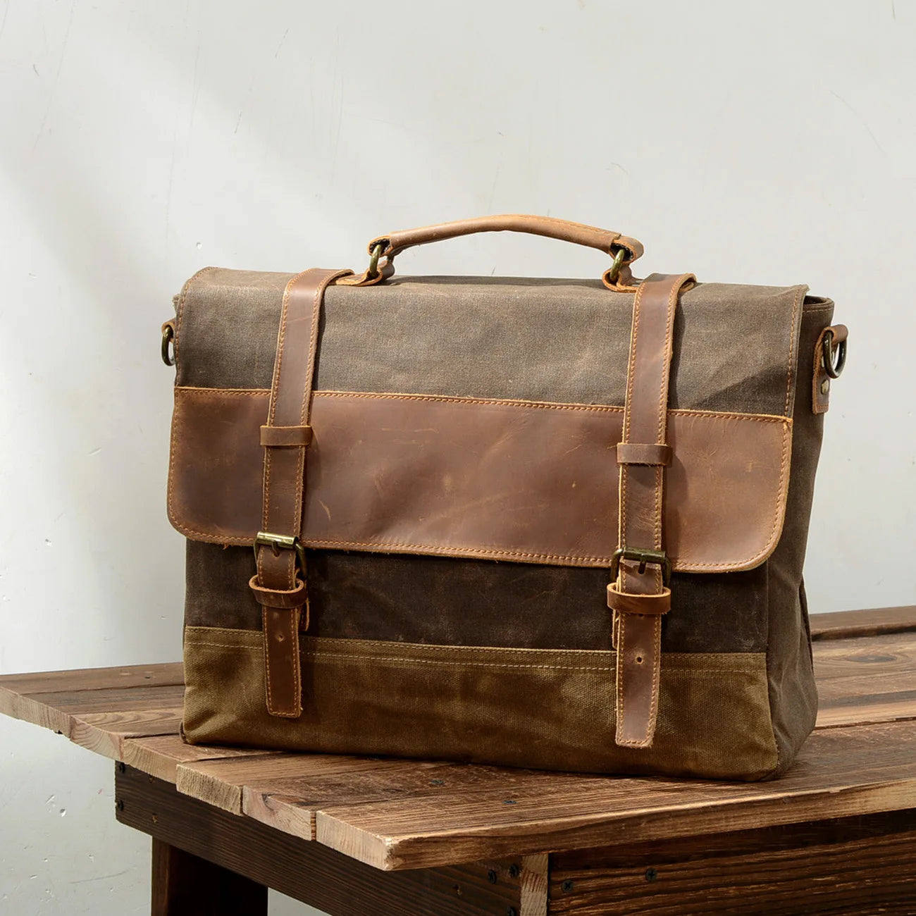 Waterproof Waxed Canvas & Cowhide Briefcase – Men’s Vintage Business Laptop Shoulder