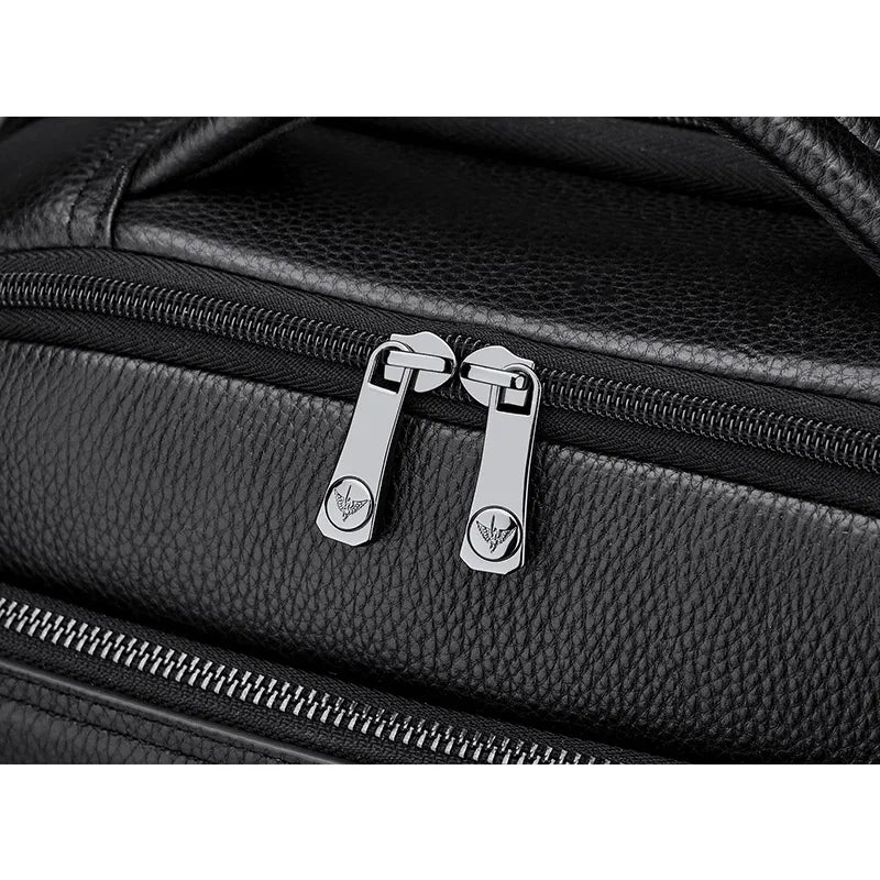 Genuine Leather Men’s Backpack – Large Capacity Laptop Bag, Fashionable Travel & Commuter Rucksack for Work or Leisure