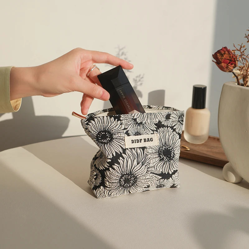 DJDF Women’s Floral Cosmetic Bag – Large-Capacity Travel Toiletry Organizer with Coin Pouch