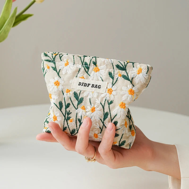 DJDF Women’s Floral Cosmetic Bag – Large-Capacity Travel Toiletry Organizer with Coin Pouch